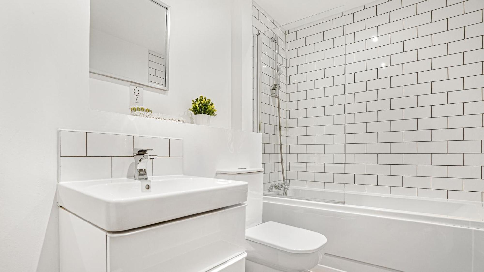 Oceanic Bliss: 2 Bed 2 Bath + Free Park + Netflix Διαμέρισμα Μπέρμιγχαμ Εξωτερικό φωτογραφία