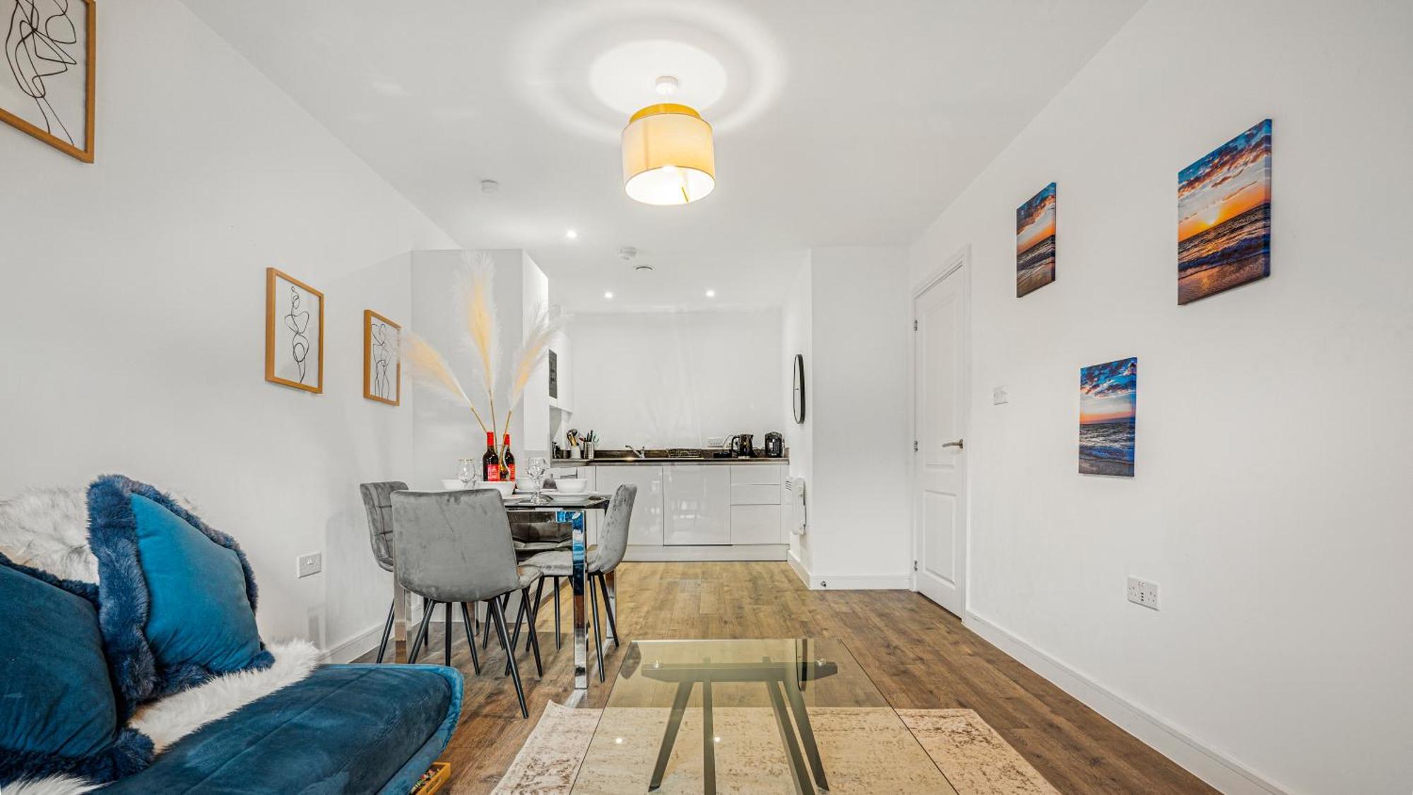 Oceanic Bliss: 2 Bed 2 Bath + Free Park + Netflix Διαμέρισμα Μπέρμιγχαμ Εξωτερικό φωτογραφία